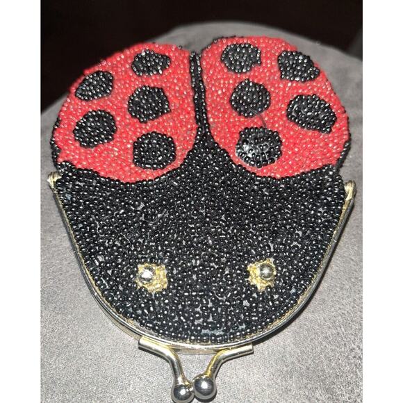 VINTAGE HEAVY BEADED LADY BUG COIN PURSE Sead Beads Gold CLASP - Picture 2 of 4